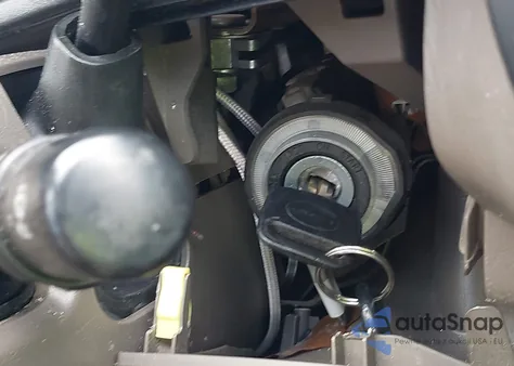 2006 Toyota Tundra Sr5 V8 z USA, uszkodzony, nr VIN 5TBET341X6S552427